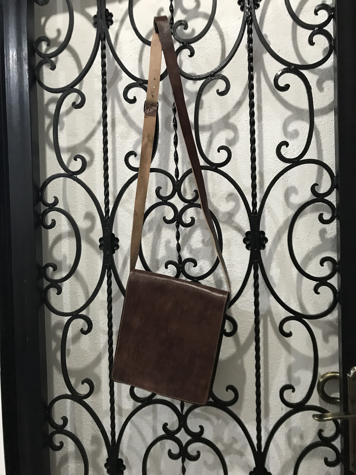 Messengertasche aus Leder, dunkelbraun, B 18 cm, H 20 cm günstig bestellen