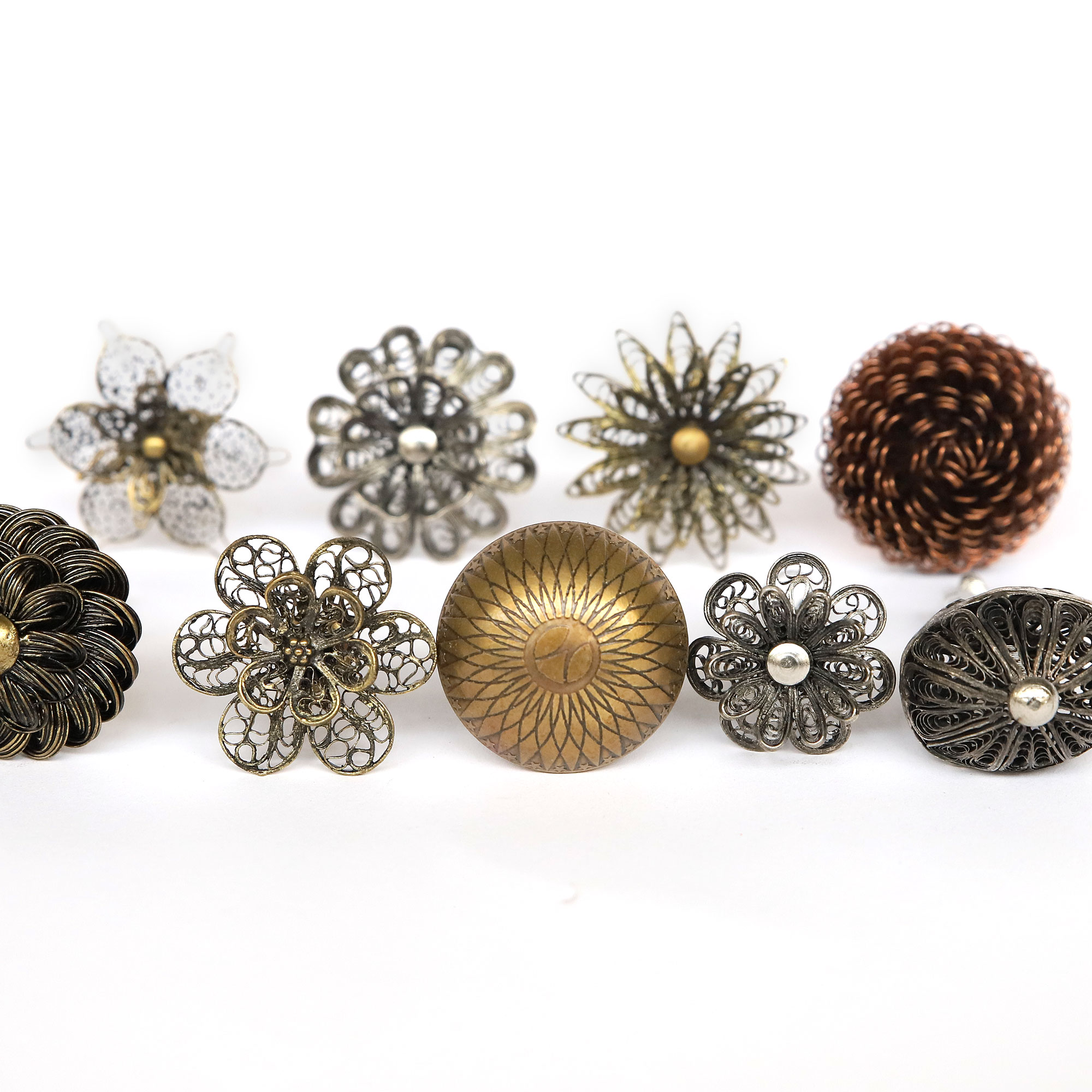 Metall-Knauf 'Blume', antik silber, Ø 3 cm günstig bestellen