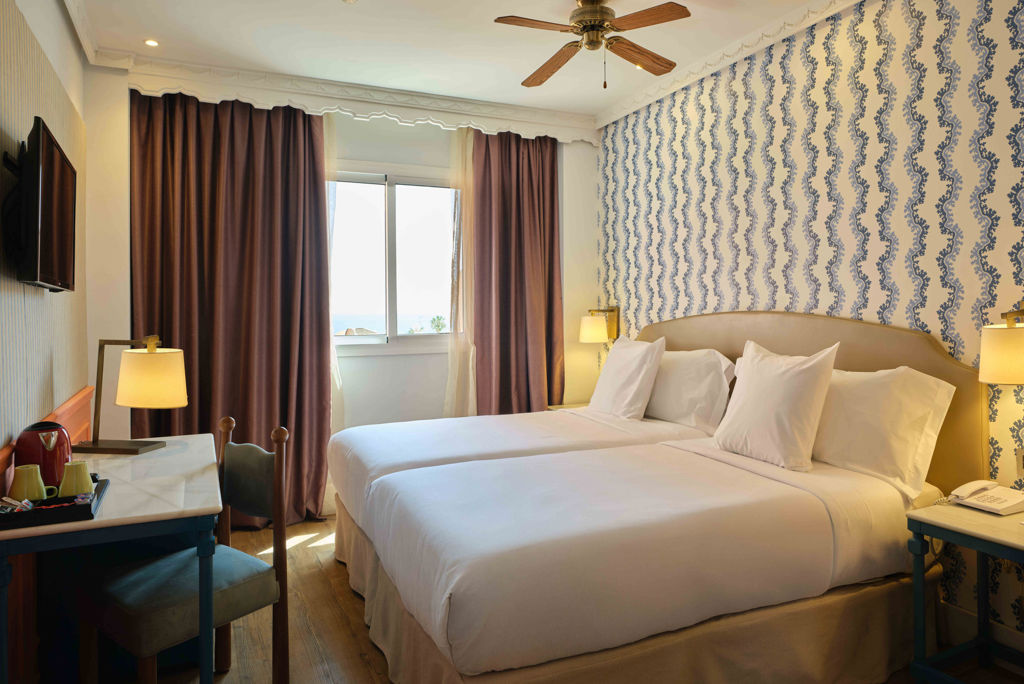 Hotel Fenix Logies - Hotel