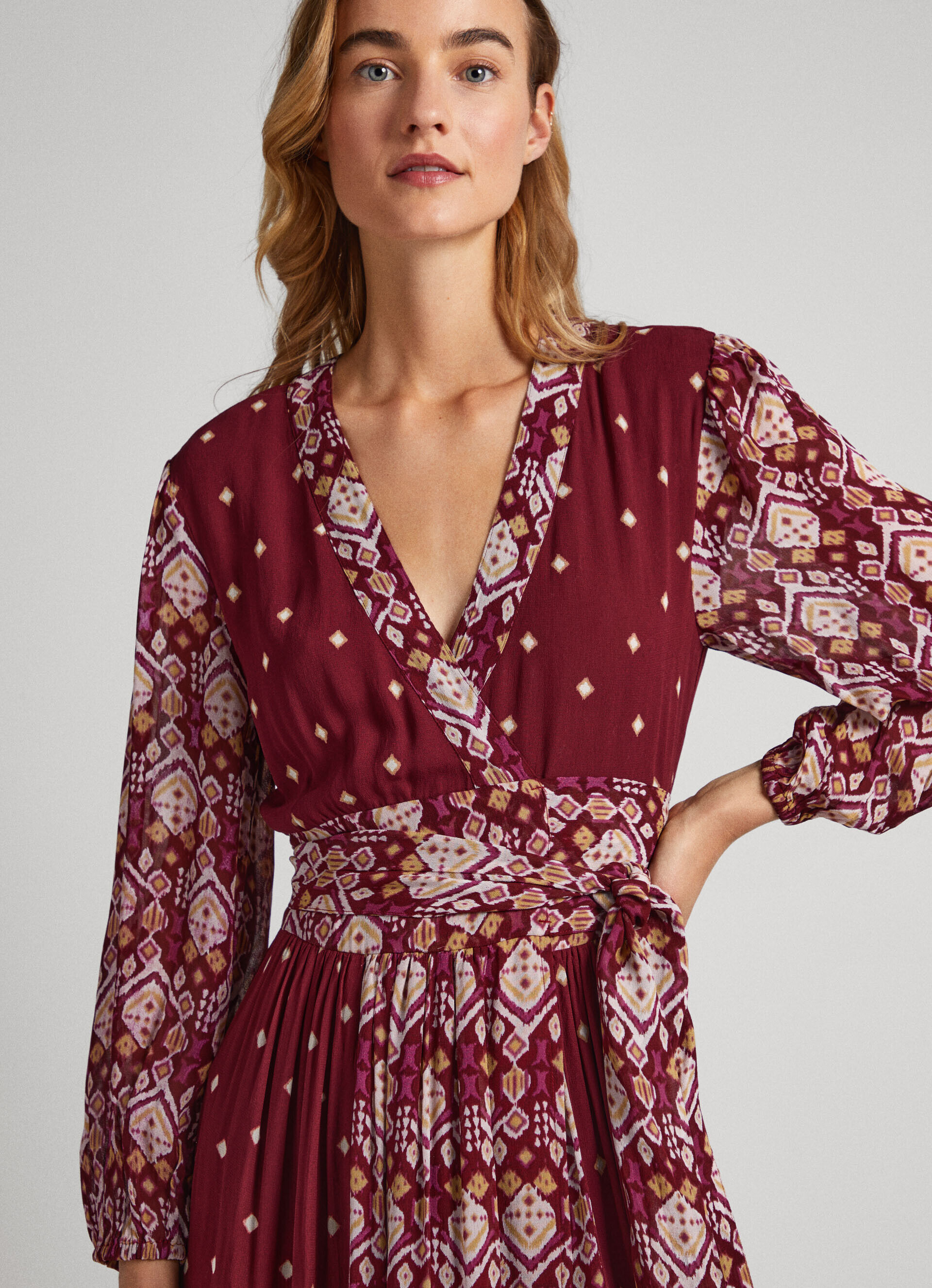 VESTIDO COM ESTAMPA COMBINADA - multicolorido