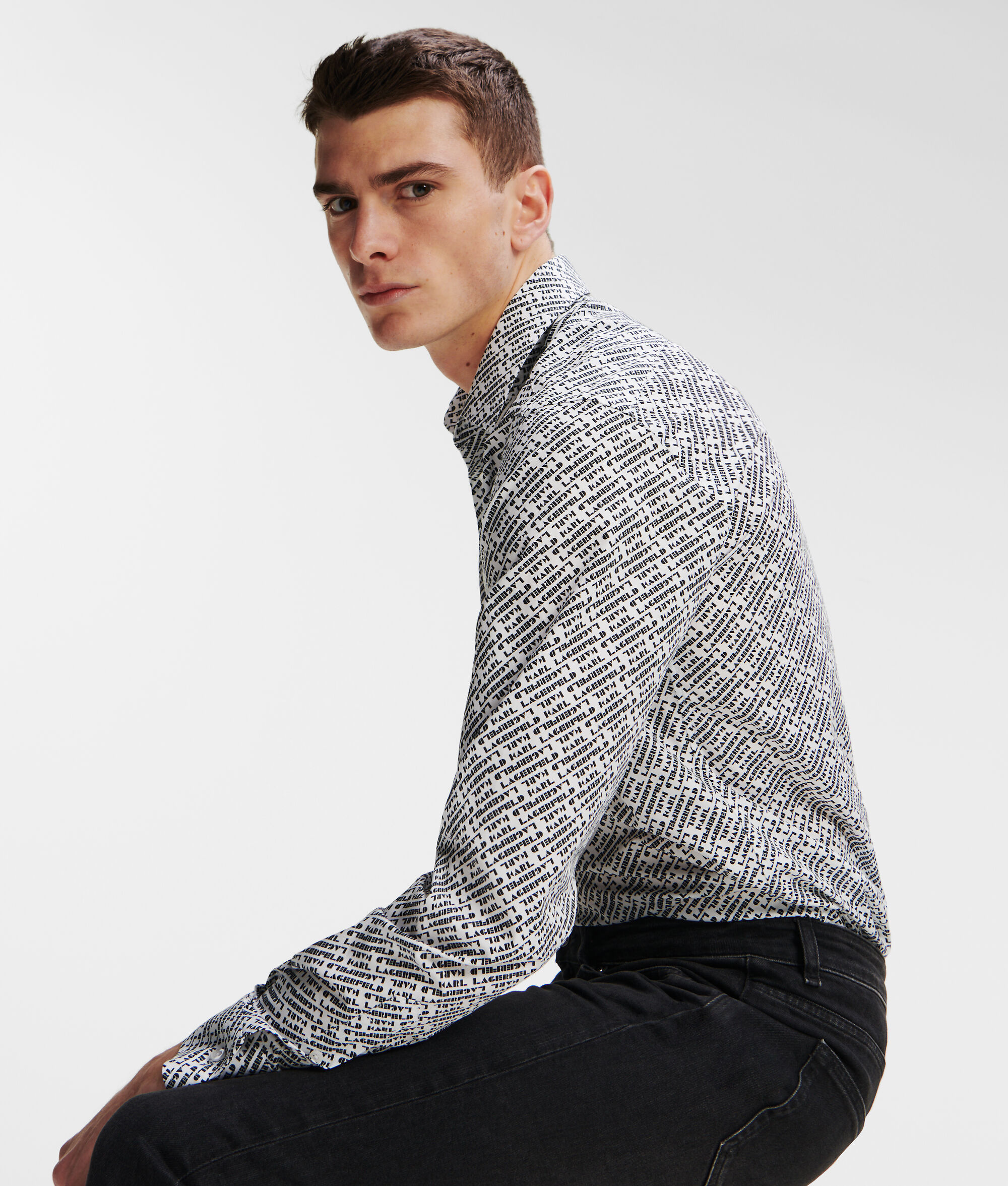Chemise avec logo façon all-over