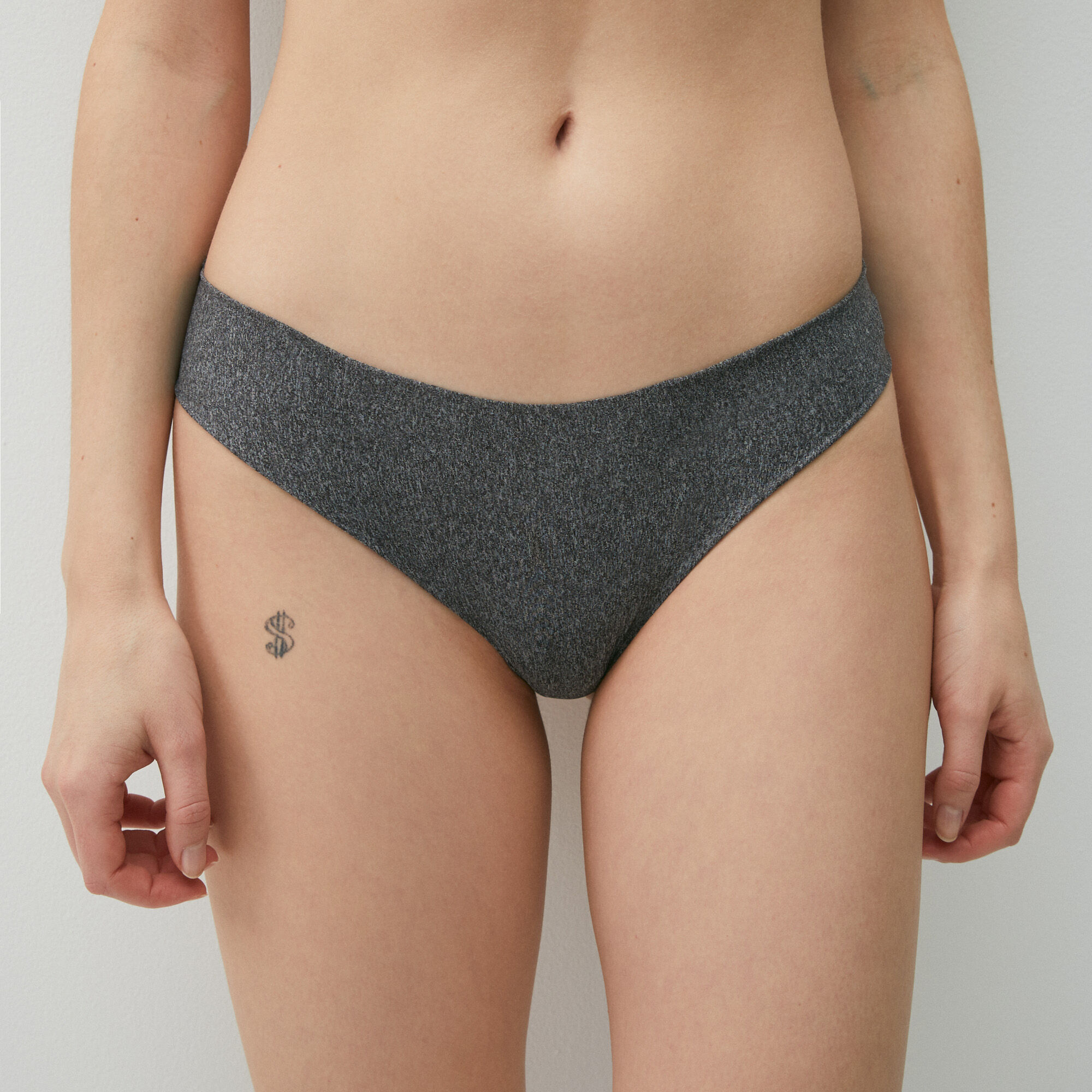 Culotte en microfibre et dentelle