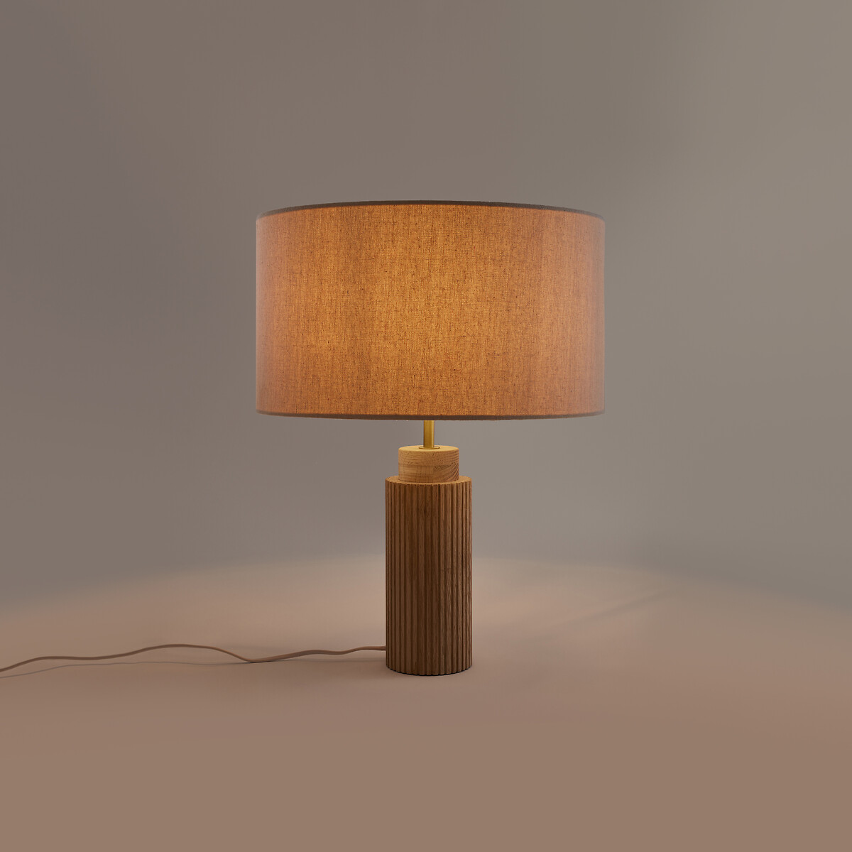 LA REDOUTE INTERIEURS<br>Candeeiro de mesa em carvalho, metal e linho, Idna