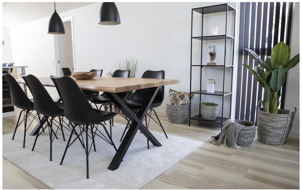 Stuhl Oslo 2 Stück, 57 x 86 cm, Schwarz<br>Robuste Esszimmerstühle