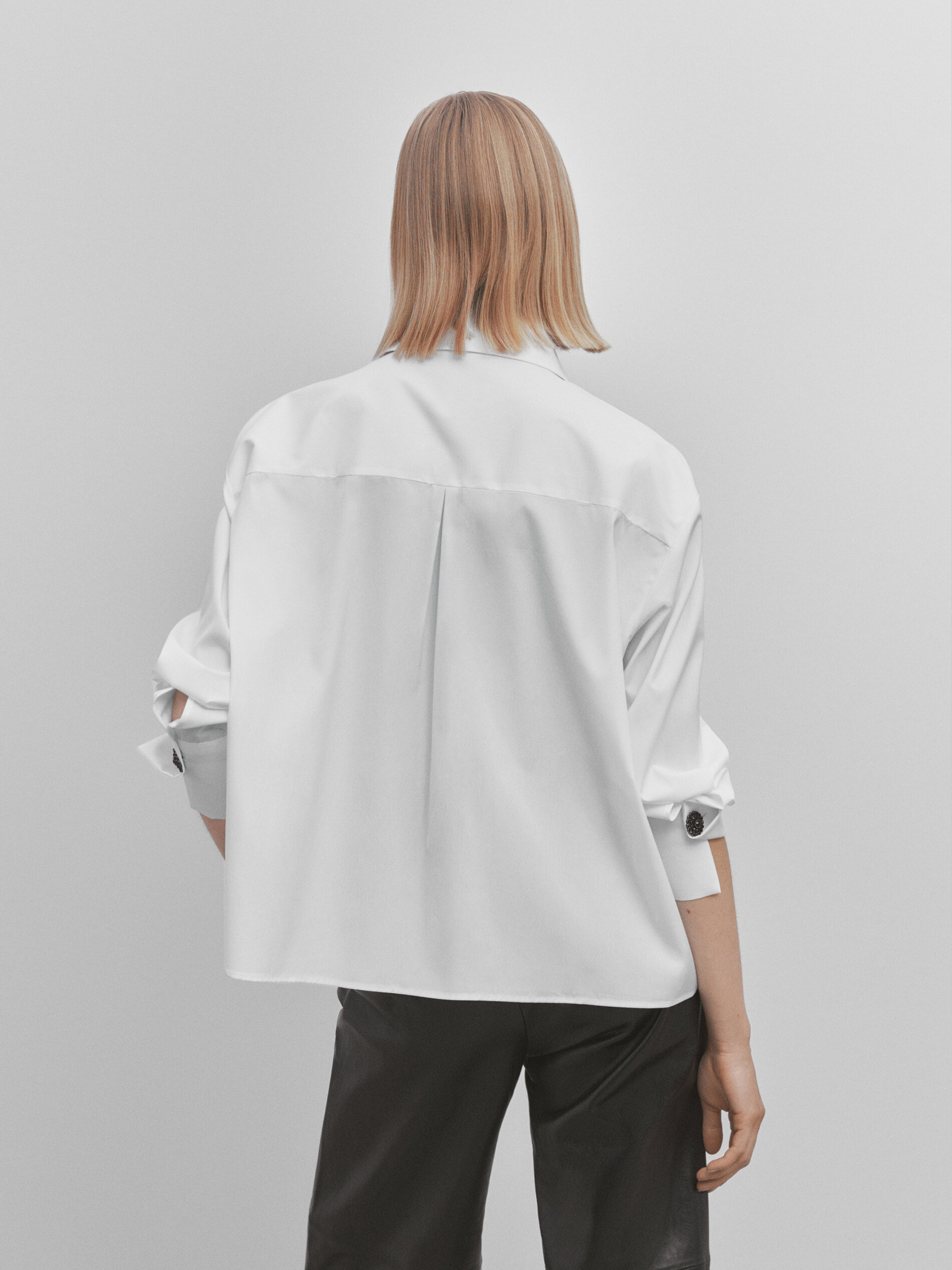 Camisa de popeline com detalhe de babado - Studio - BRANCA