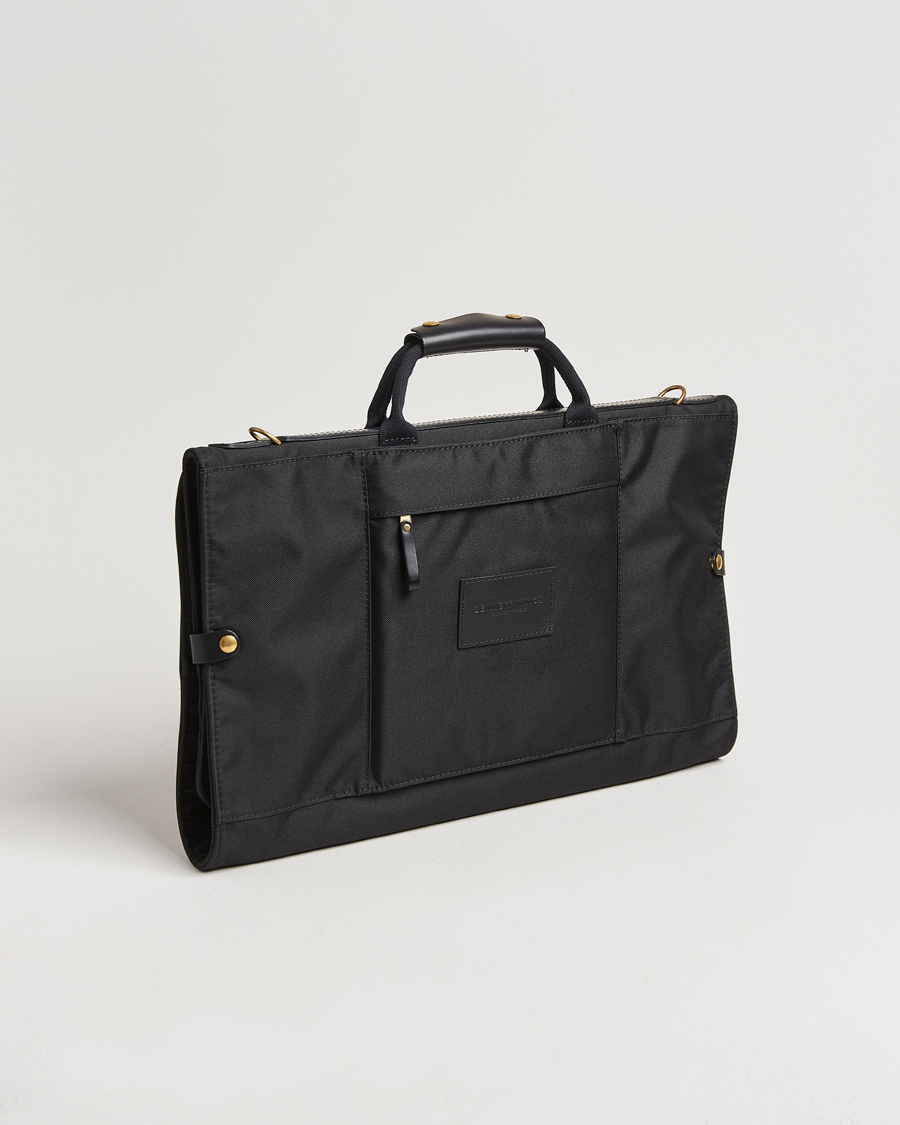 Bennett Winch Nylon Trifold Suit Carrier Black