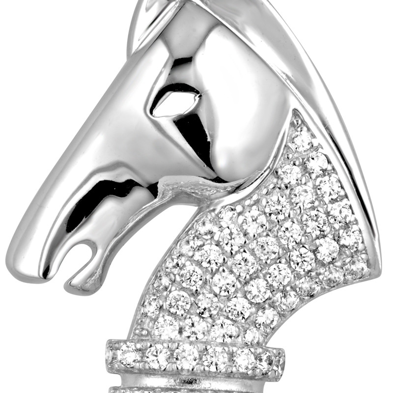 Pendentif Cavalier Echiquier en Argent orné de 76 Cristaux Swarovski Cubic Zirconia Blancs