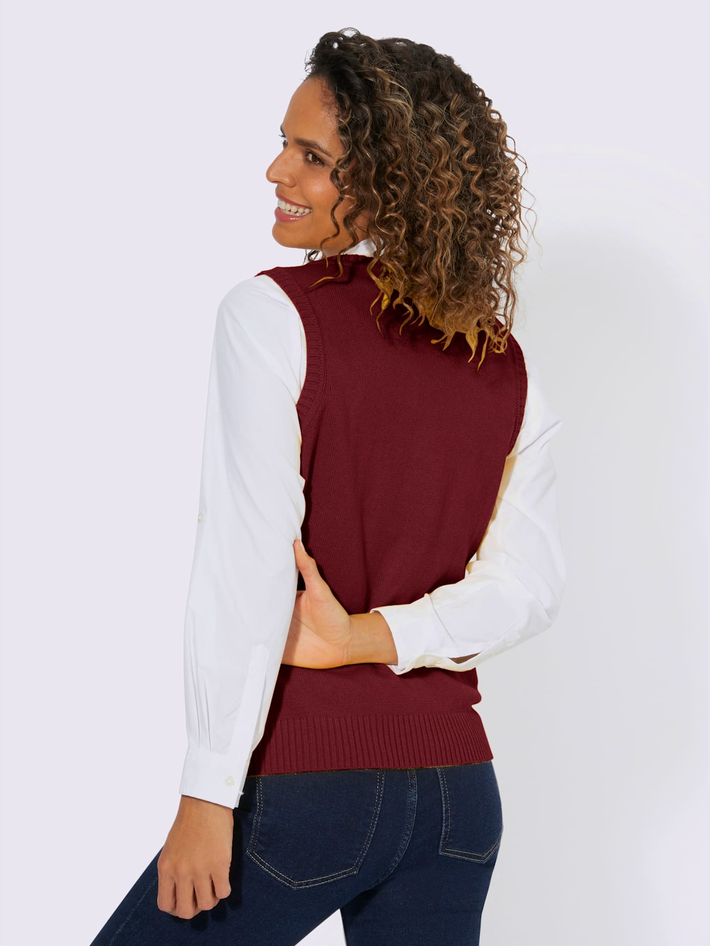 Débardeur en tricot qualité coton doux sur la peau