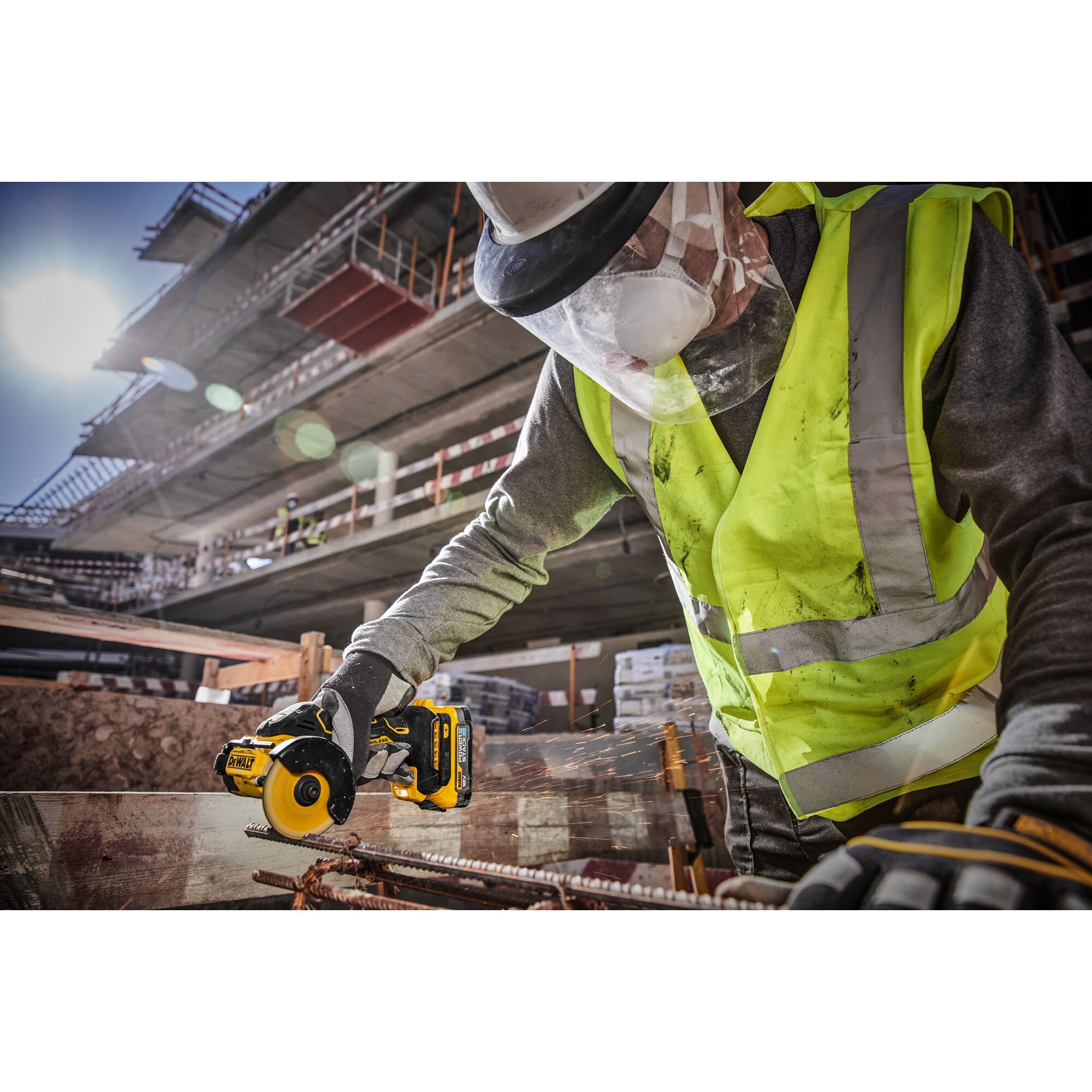 DeWalt Trennmaschine Akku-Multimaterialschneider DCS438N, 76mm, 18Volt