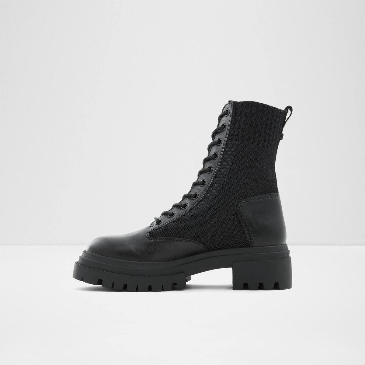 Reflow Black Women Casual boots