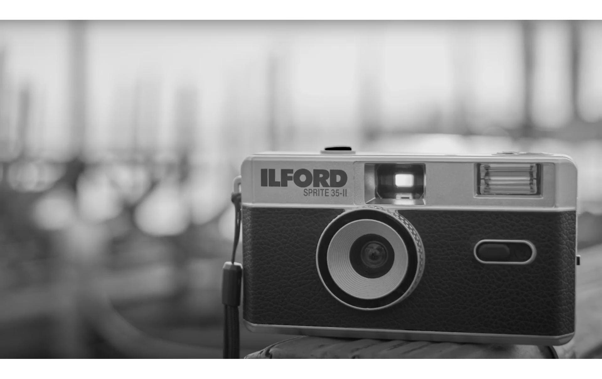 Kompaktkamera »Ilford Sprite 35-II Black &« , inkl. Fokus: fix