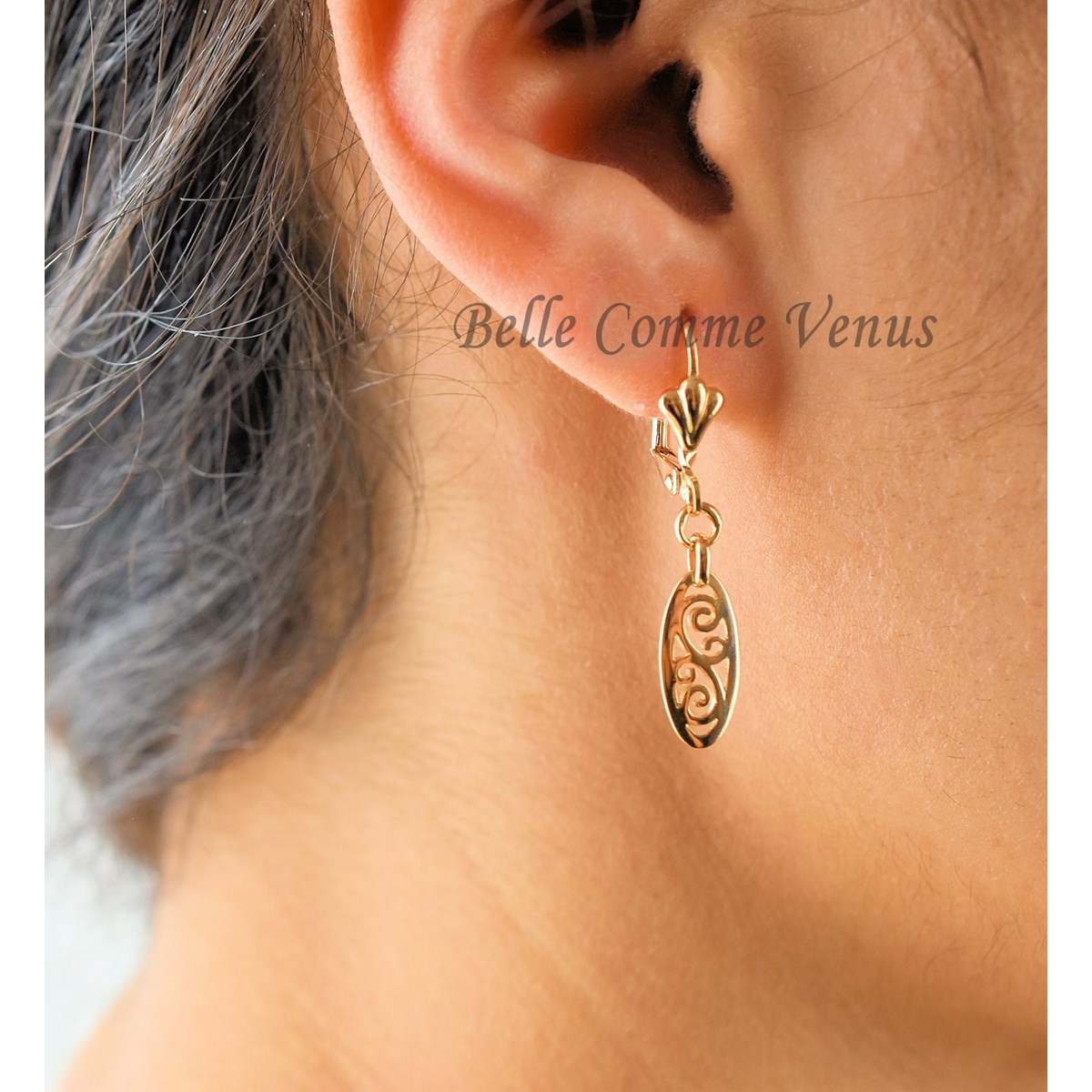 Boucles d'oreilles dormeuses ovale arabesque ciselée Plaqué OR 750 3 microns