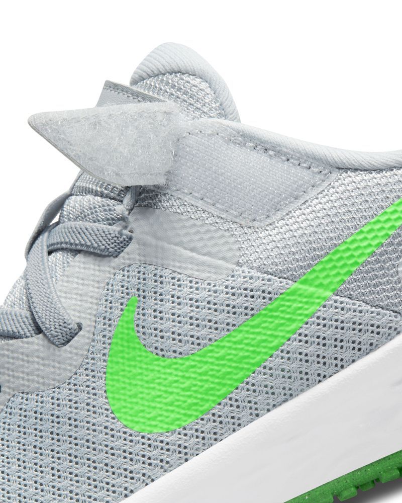 Chaussures Nike Revolution 6 Gris & Vert pour enfant