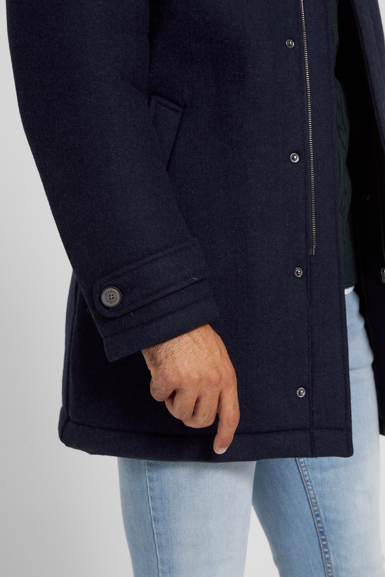 Casaco de silicone azul marinho com tachas - Azul marinho