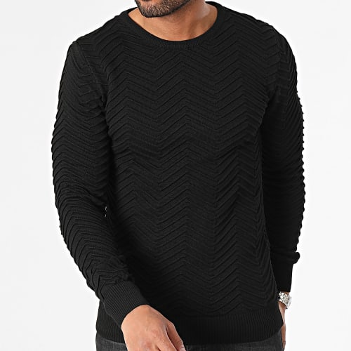 Pull Noir