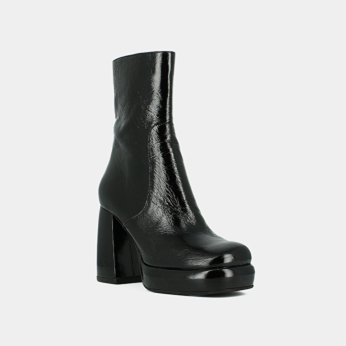 Boots à plateformes et bouts carrés  en cuir brillant noir