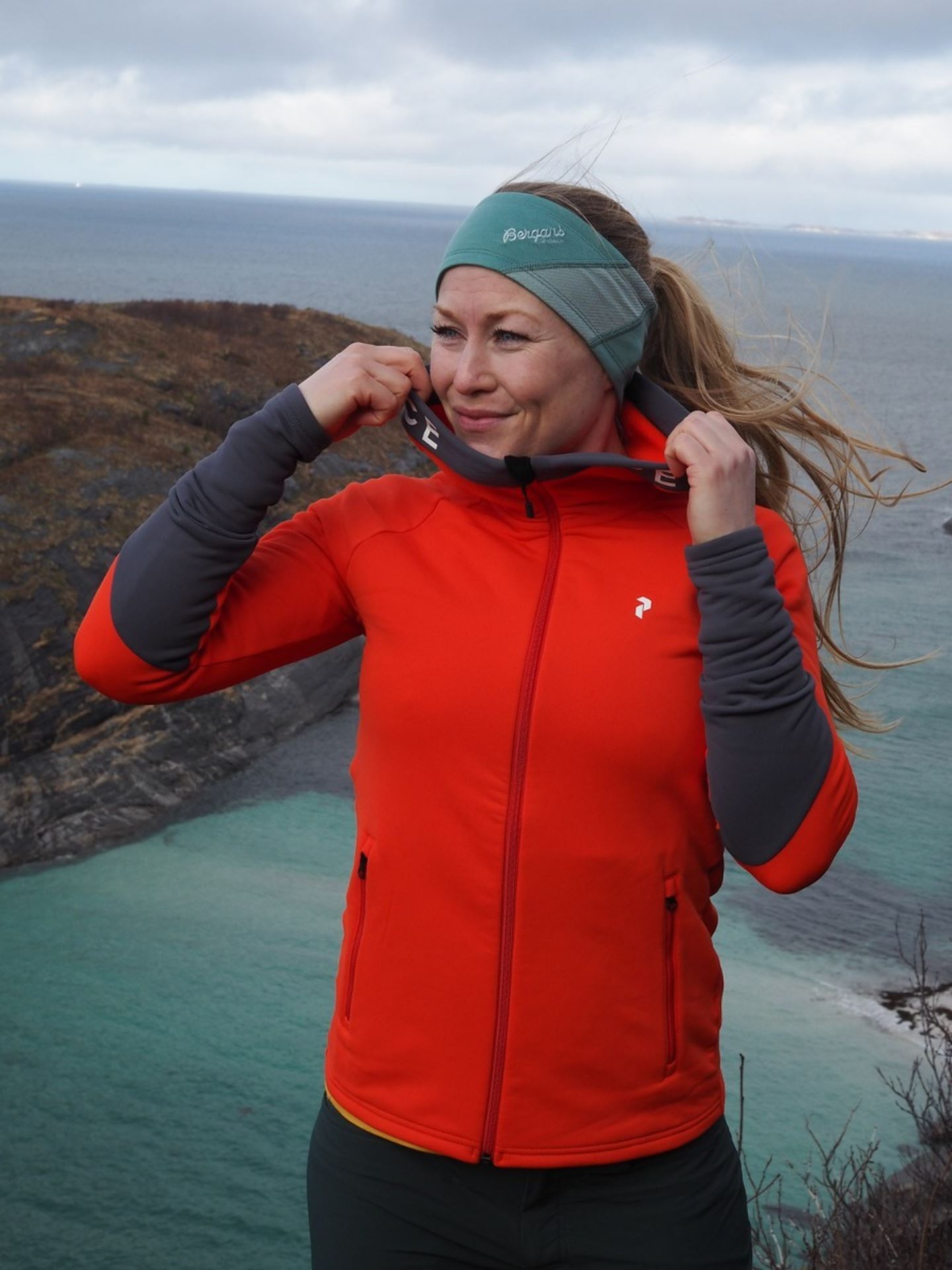Rider Zip Hood