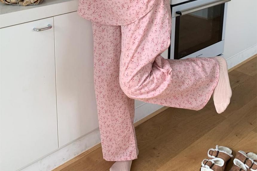 Sadelle - 3/4-mouw pyjamajurk met bloemenprint / pyjamatop / broek / set