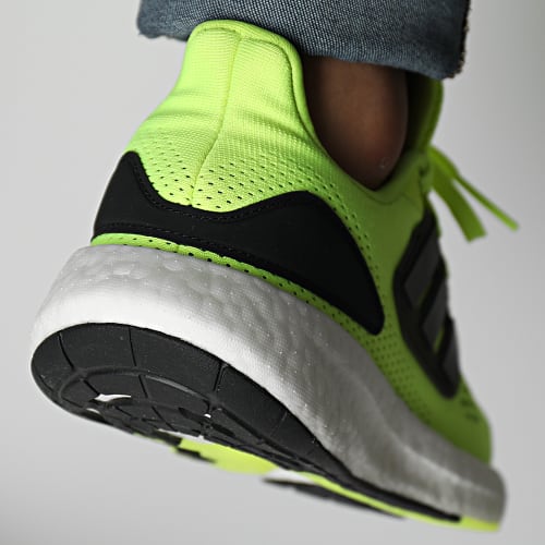 Baskets PureBoost 22 HQ1450 Solar Yellow Core Black Cloud White