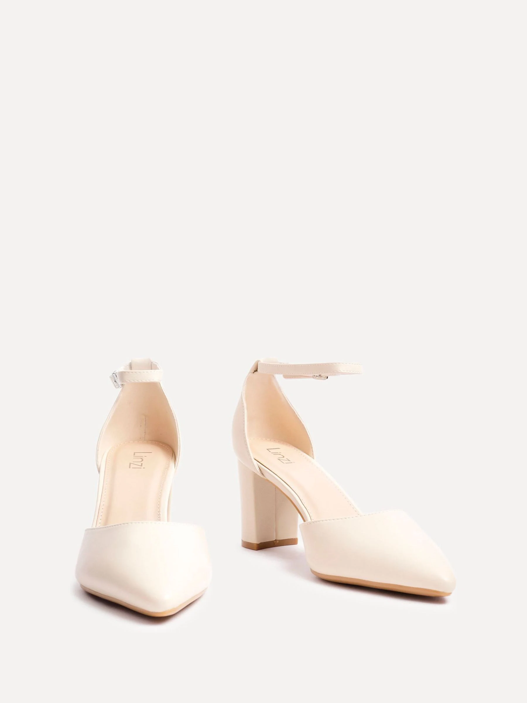 Licht beige - Linzi Leona pumps met blokhak en dichte hiel