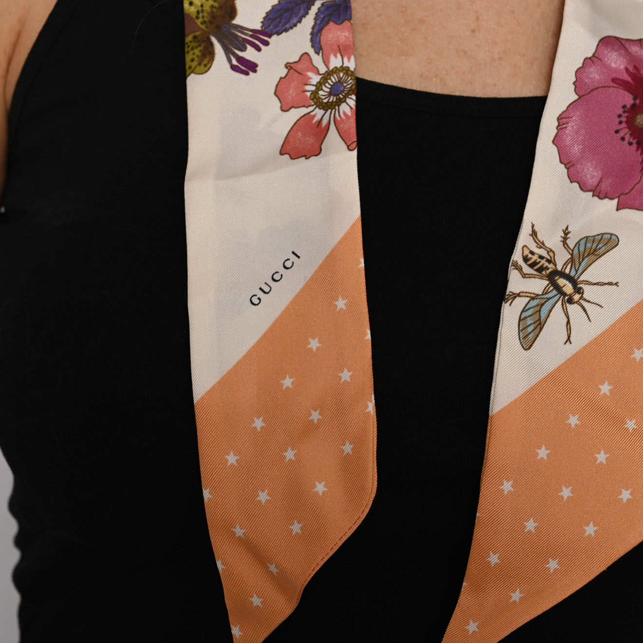 Gucci Bande de Soie Fleurs multicolore - Neuf avec étiquette - 86x5 cm