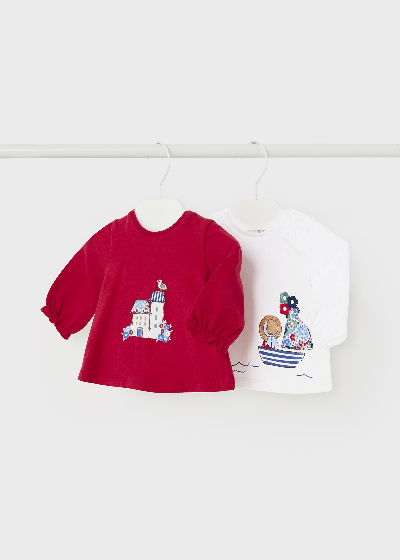 Conjunto de 2 camisetas de manga comprida Better Cotton para recém-nascidos.