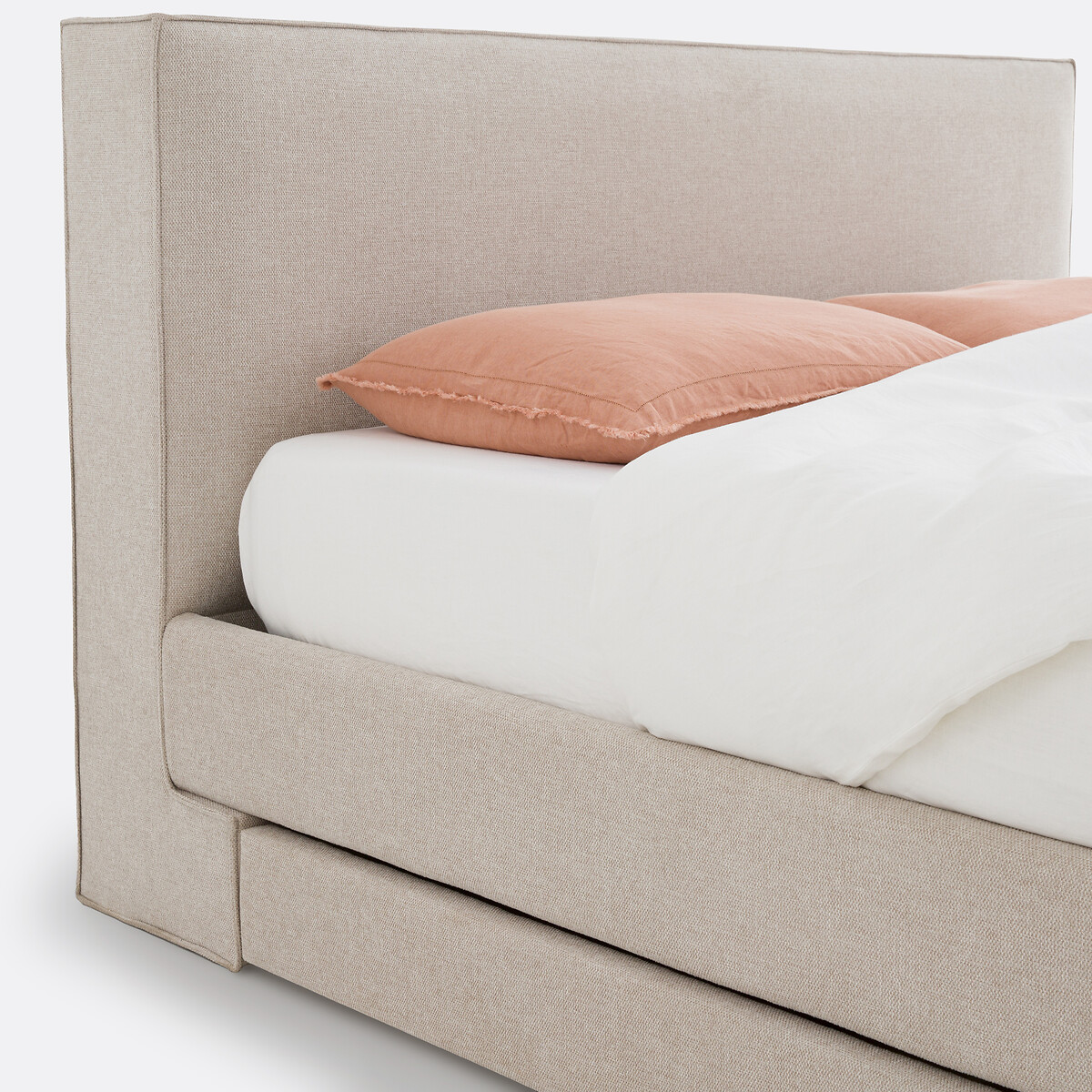 LA REDOUTE INTERIEURS<br>Cama estofada com estrado de ripas, Arry