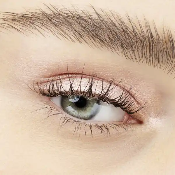 luminous EYE TINT liquid shadow 01