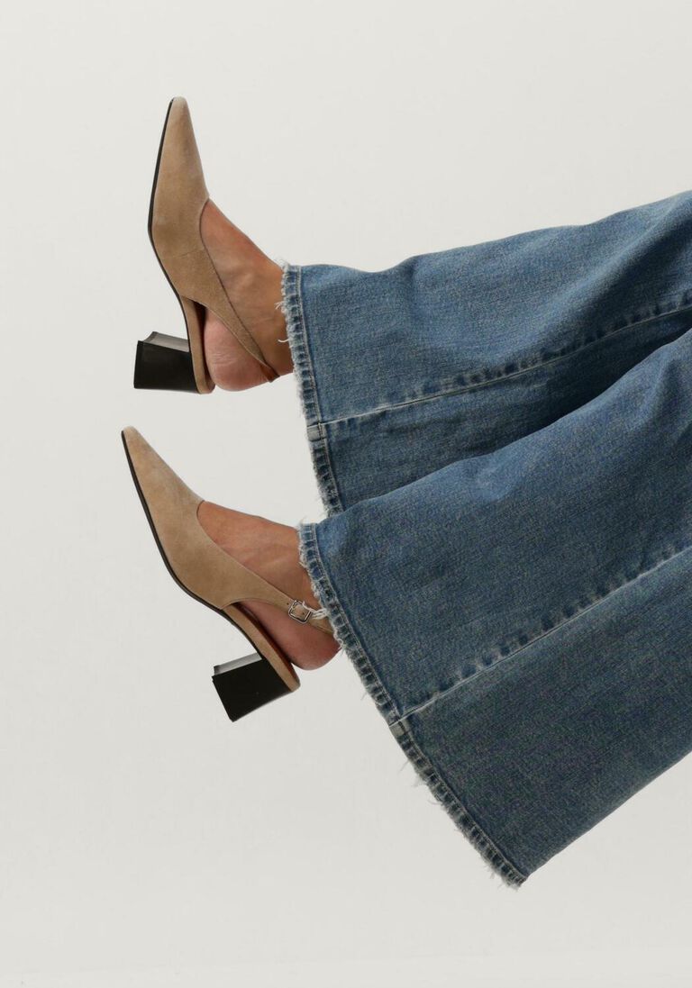 VAGABOND SHOEMAKERS beige vagabond shoemakers pumps altea