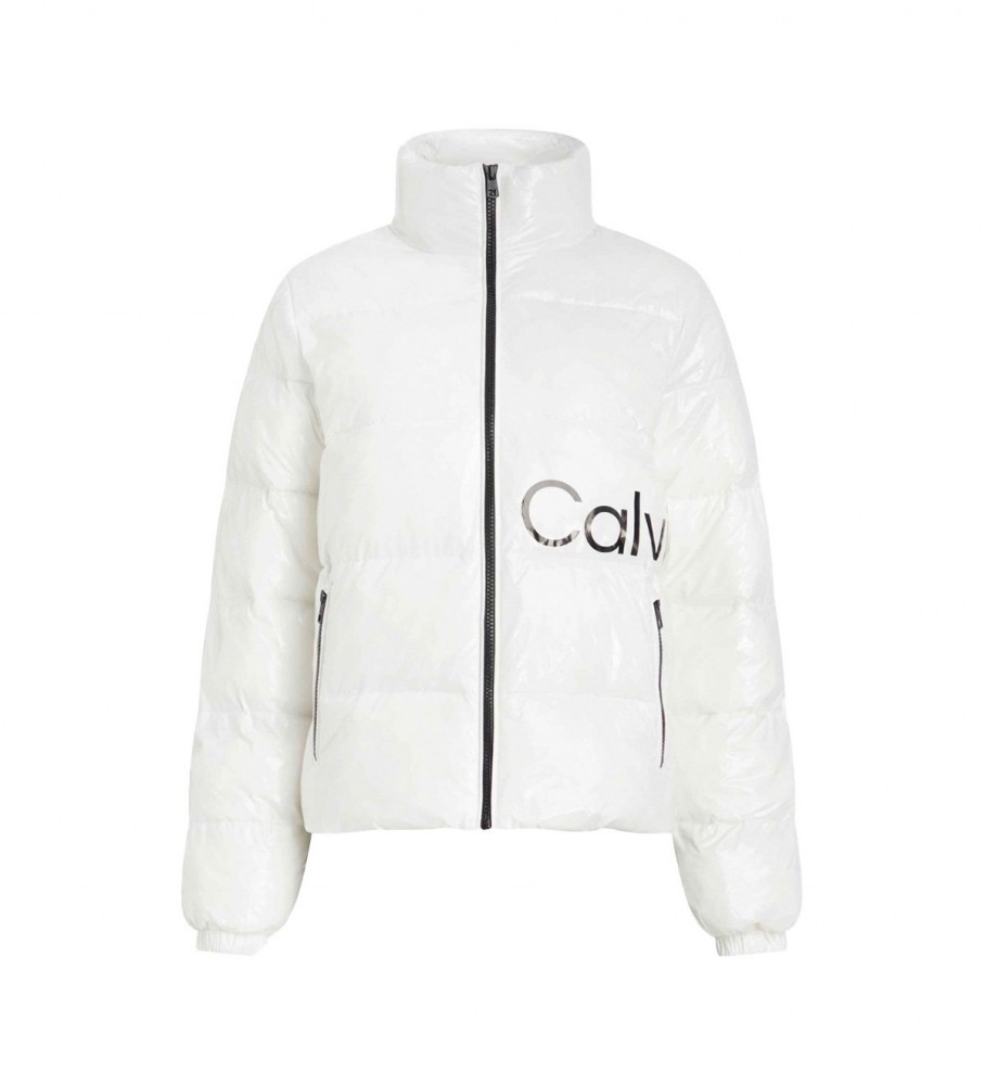 Jaqueta Calvin Klein Jeans Slim Fit com Acabamento Super Brilhante, Branca