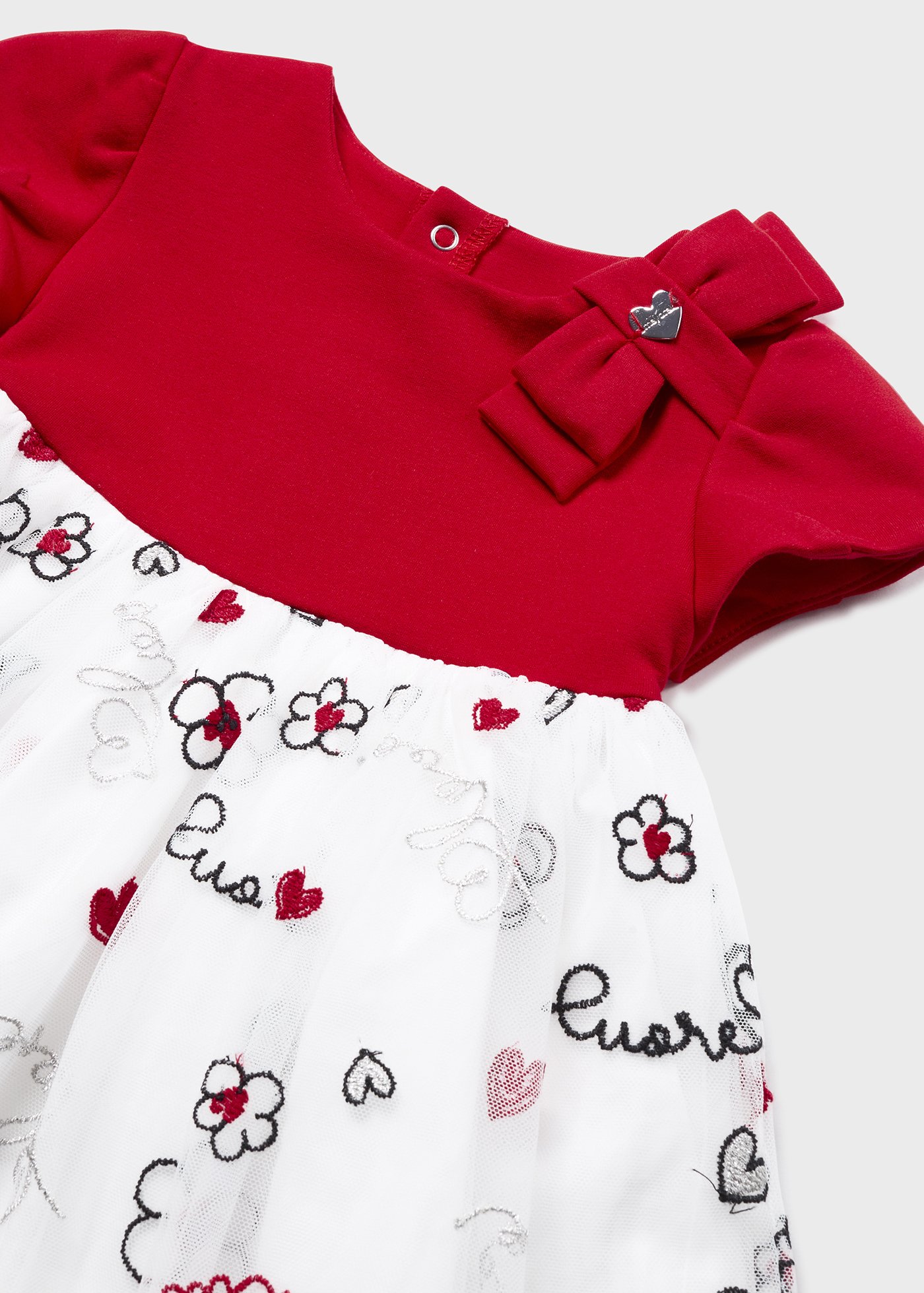 Vestido de tule bordado para bebê