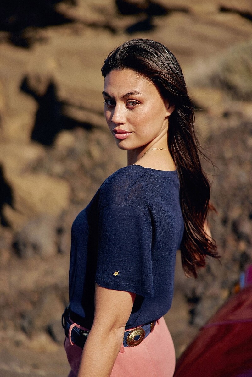 LA PETITE ETOILE<br>Camiseta com decote em V em linho e viscose, THANA