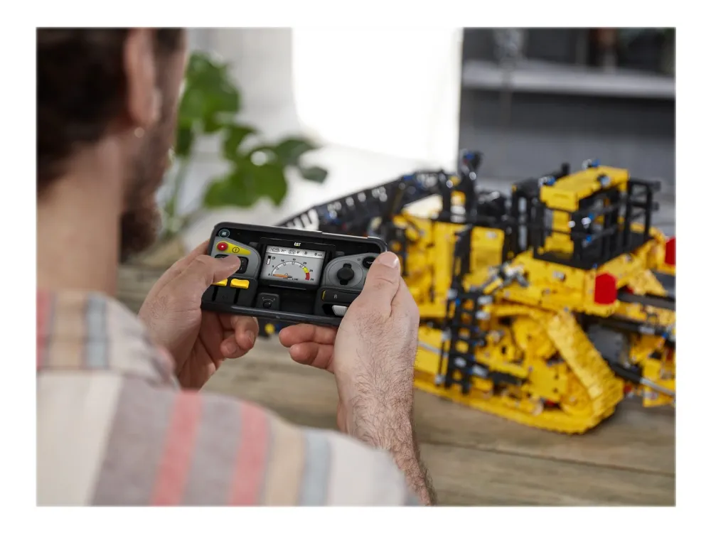 LEGO Technic 42131 Cat D11T-bulldozer
