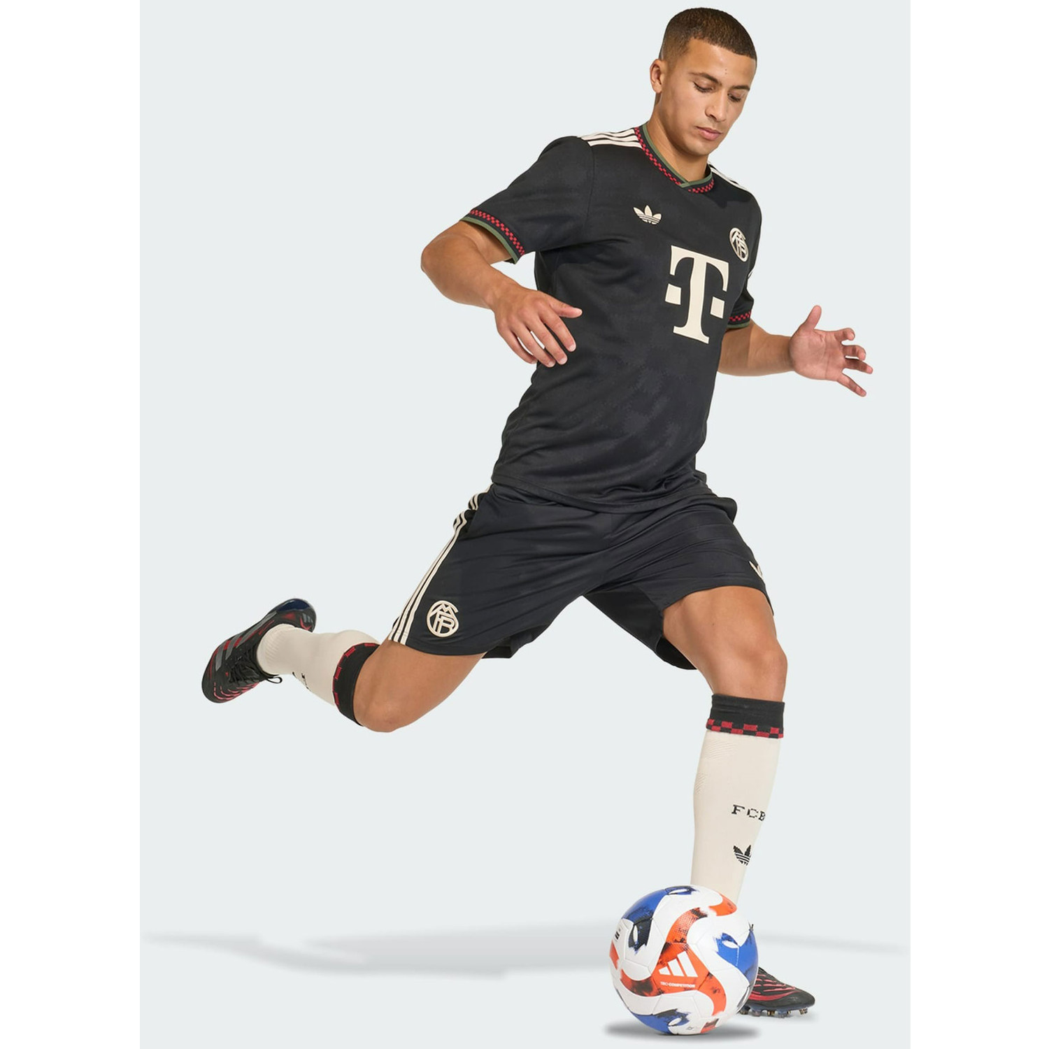 adidas Bayern München 3rd Short 2025/2026