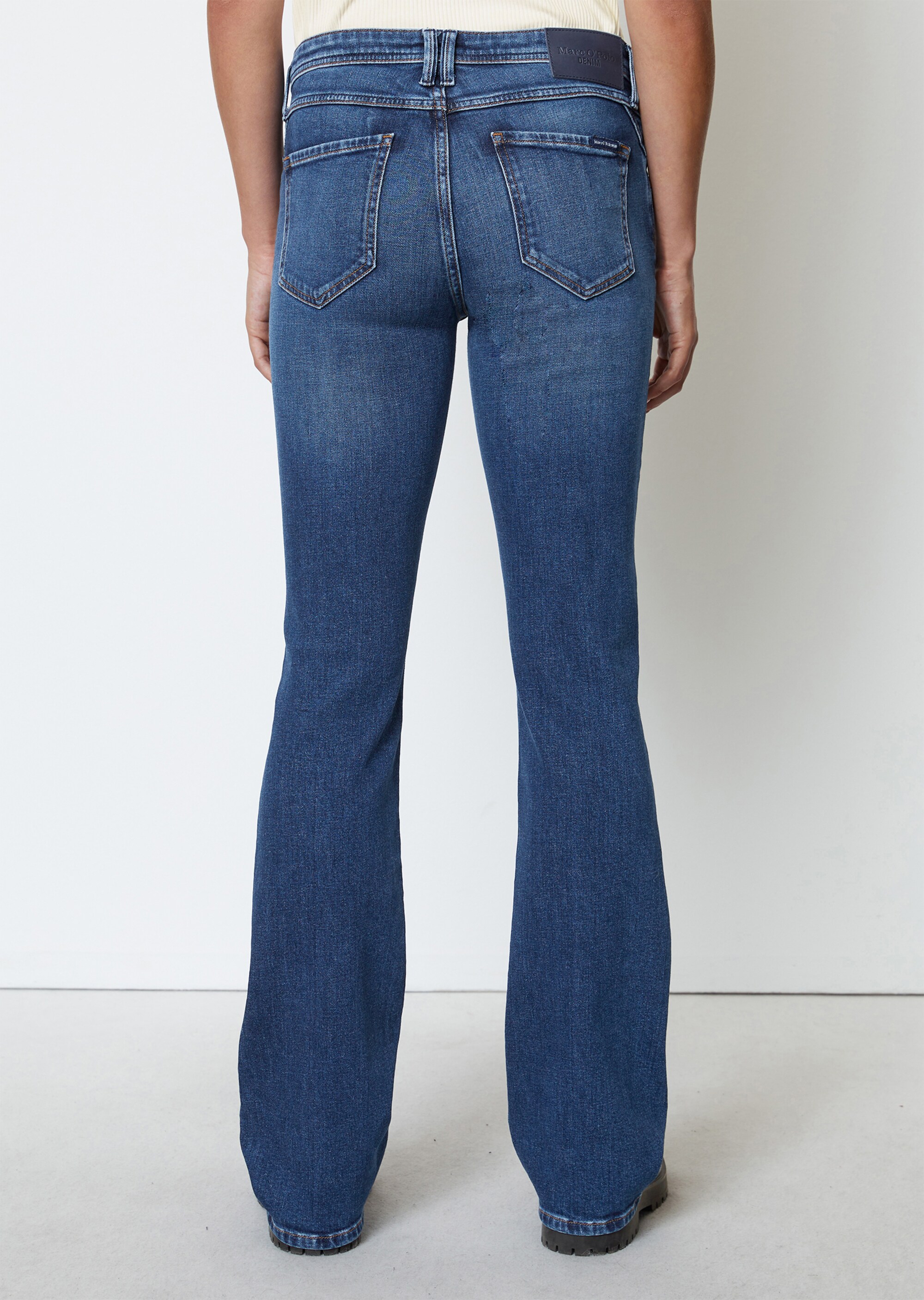 Jeans Modell NELLA bootcut aus stretchigem Organic Cotton-Mix