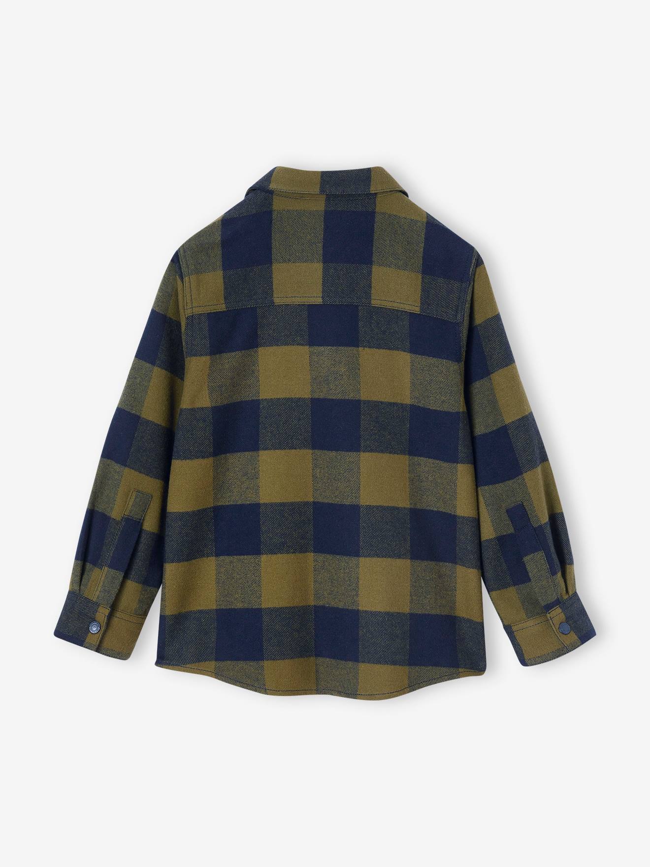 Camisa de flanela com xadrez grande para um menino de cores vibrantes.