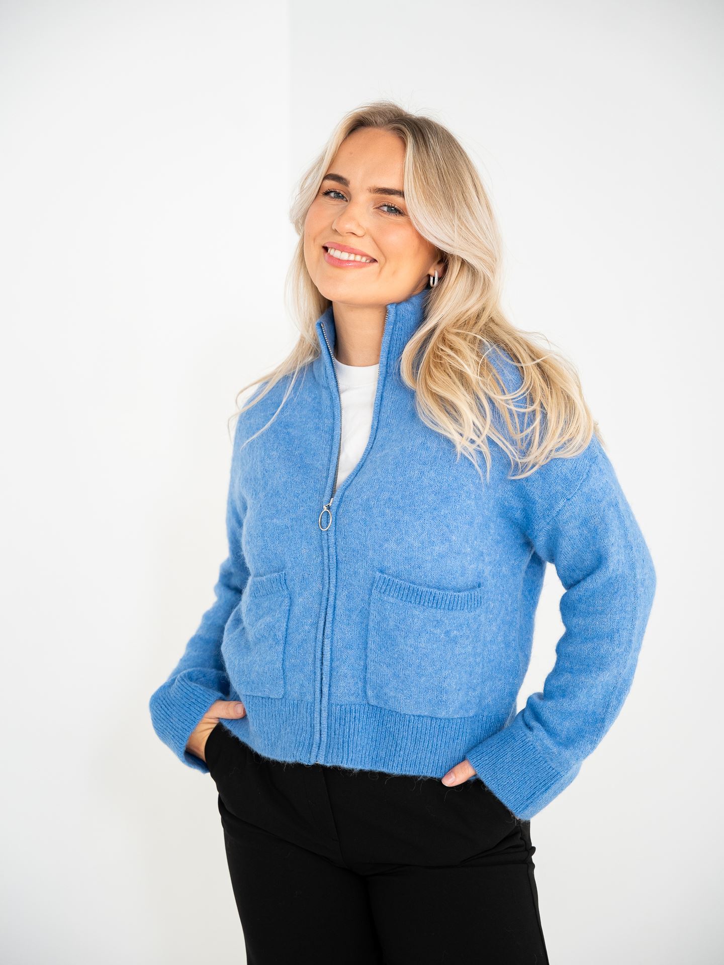 Sia Ras Long Sleeve Knit Zipper Cardigan