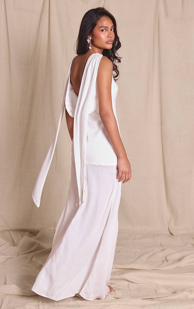 Blanc Robe Longue Premium En Tissage Avec Dos Drapé Et Ourlet En Mousseline