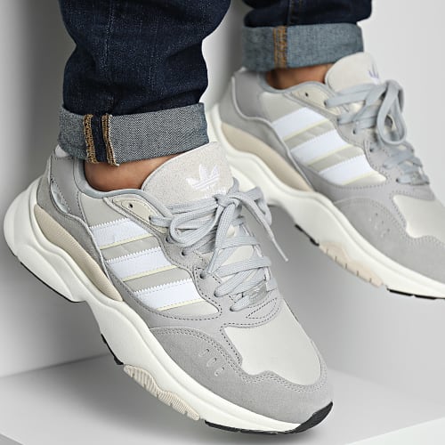 Baskets Retropy F90 IF2866 Footwear White Iridescent Mgh Solid Grey