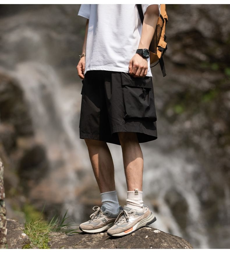 Really Point - Mid Rise Plain Cargo Shorts