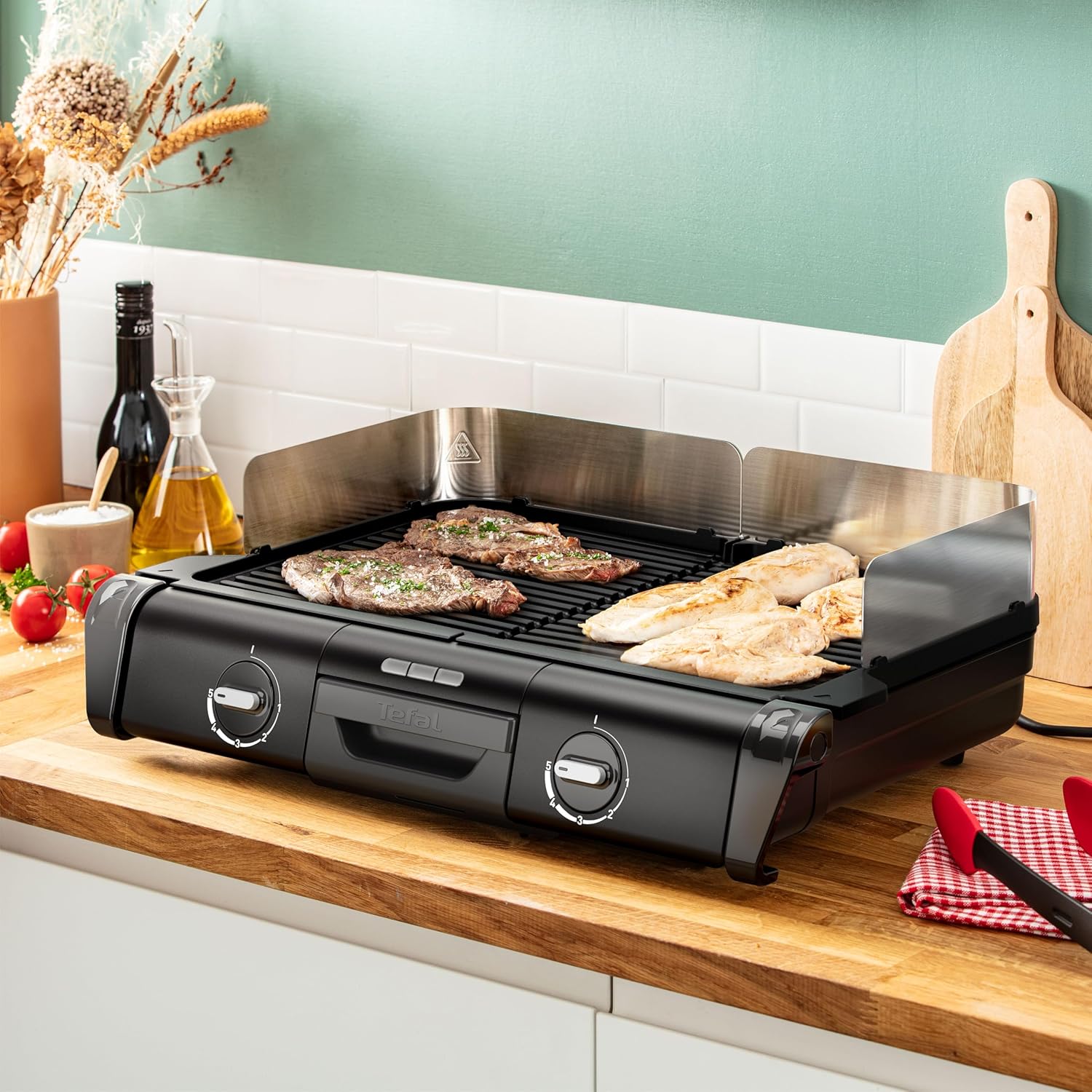 Tefal BBQ Family Elektrischer Tischgrill, 2 getrennte Grillflächen, 2 Thermostate, antihaftbeschichtete Alu-Druckguss Grillplatten, spülmaschinengeeignet, extra tiefe Rillen, Schwarz/Silber, TG800N10