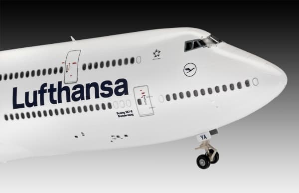 Revell Boeing 747-8 Lufthansa 