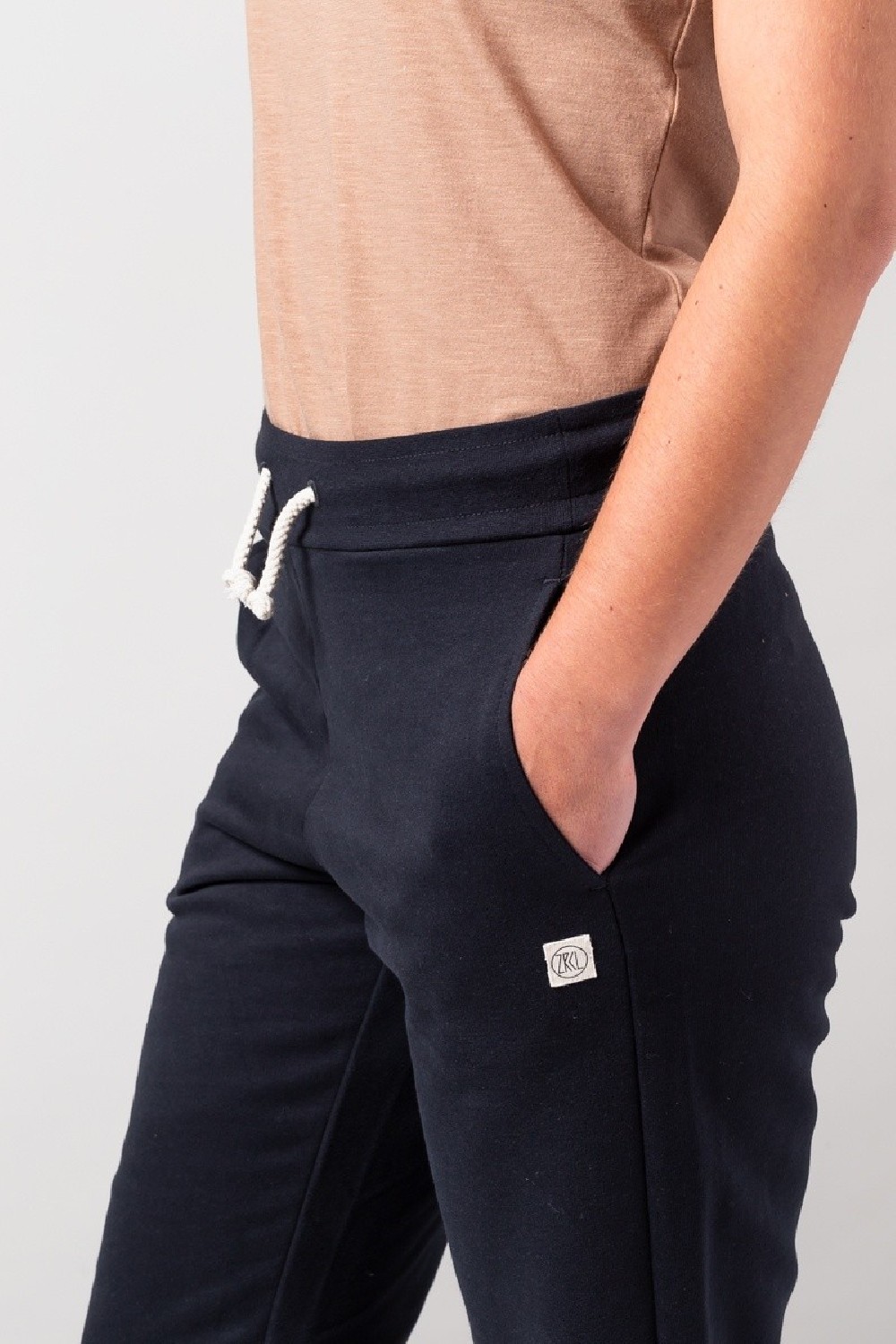 WE ARE ZRCL Trainerhose Trainer Pant Black