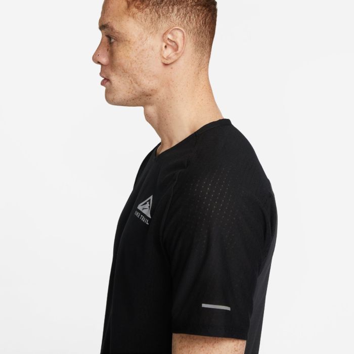 Nike Herre T-shirts Dri-FIT Solar Chase Short Sleeve Tee Sort