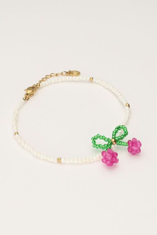 Witte kralen armband met kers