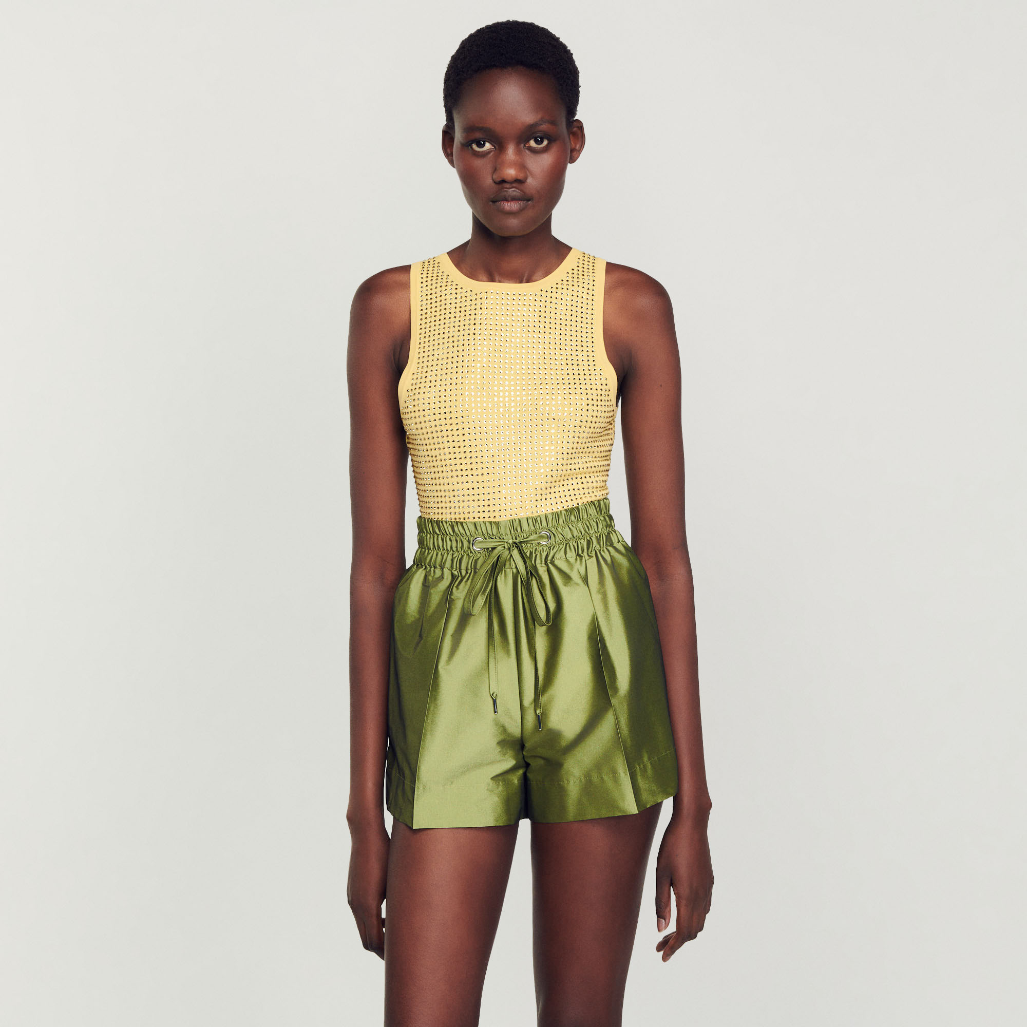 Short satine