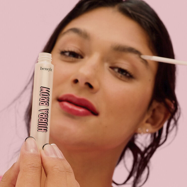 Benefit Cosmetics Hubba Brow Serum - serum der styrker brynene