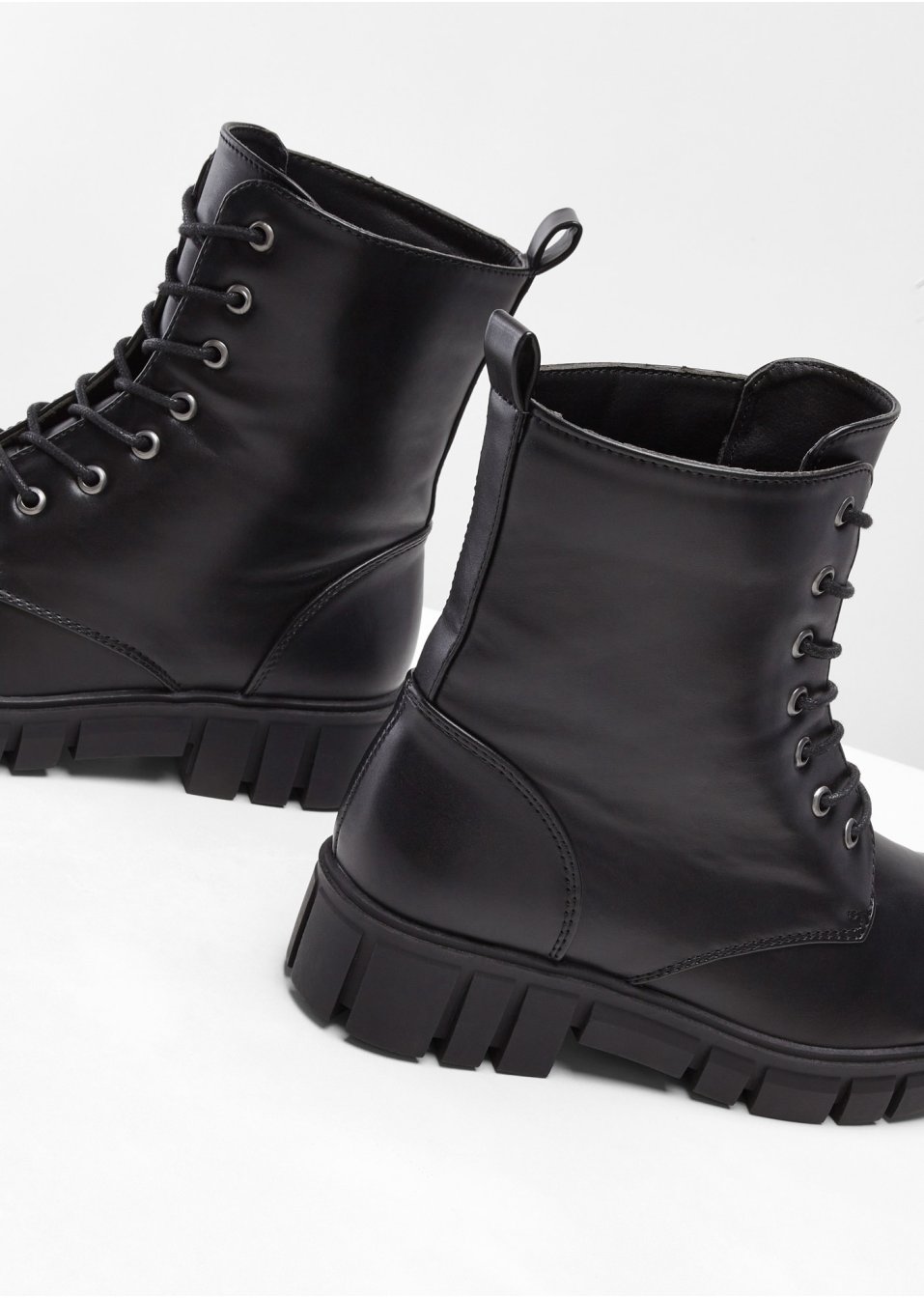 Boots à lacets