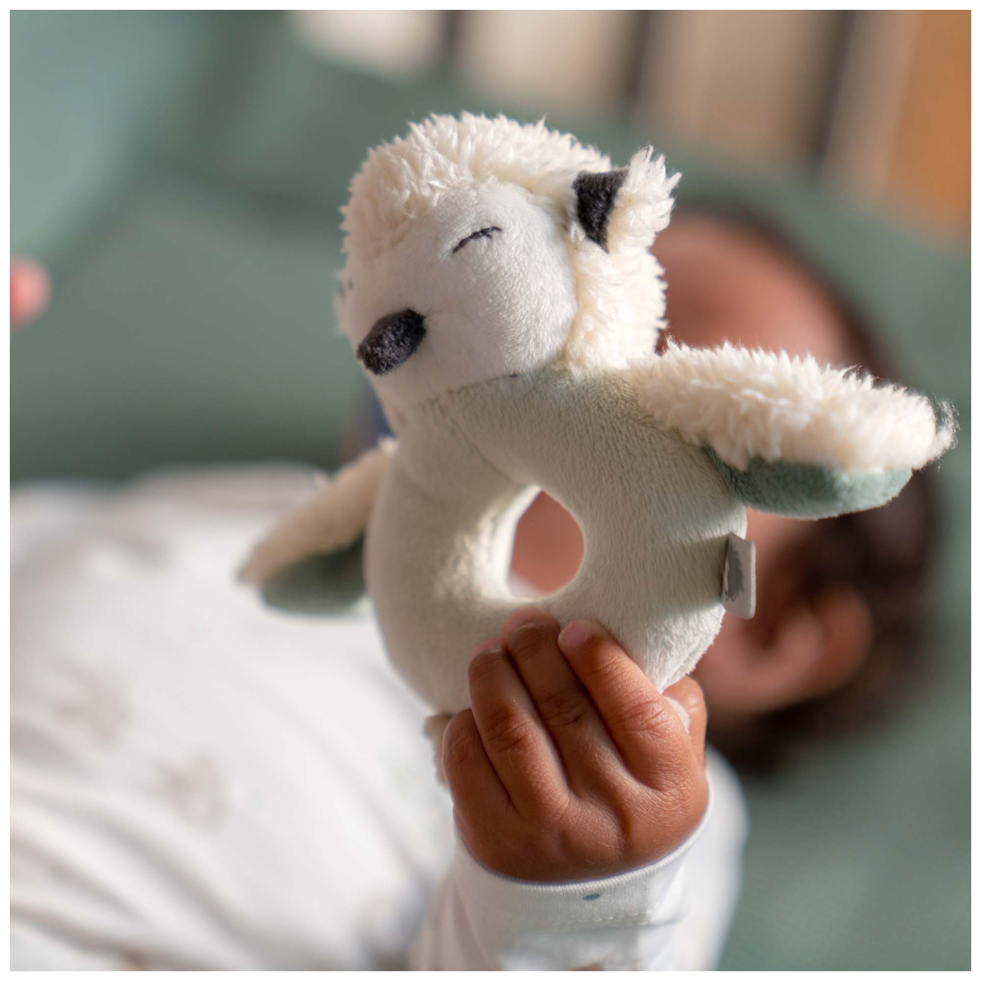 Prénatal rammelaar Kleine Vriendjes wit