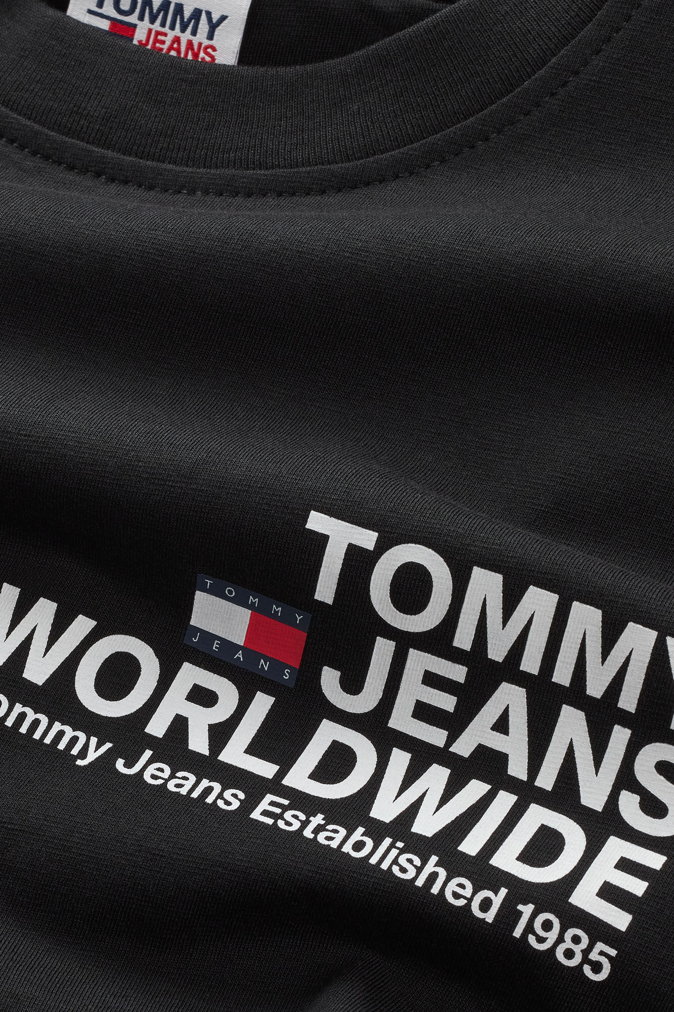 Camiseta masculina Tommy Jeans.